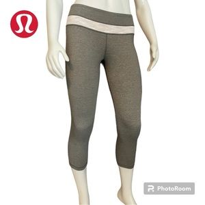 Lululemon Wunder Under Groove Crop Size 8